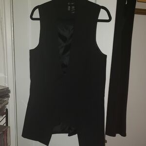Black Sleeveless Vest